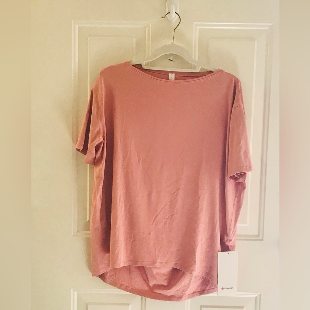 Lululemon Back in Action Short Sleeve T-Shirt